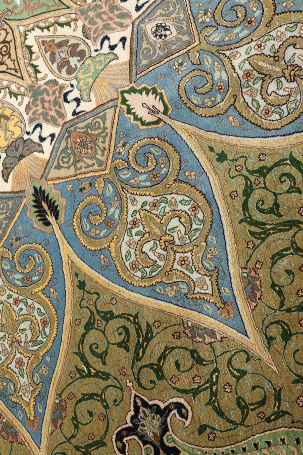 Magnificent Fine Round Persian Tabriz Rug at Essie Carpets, Mayfair London