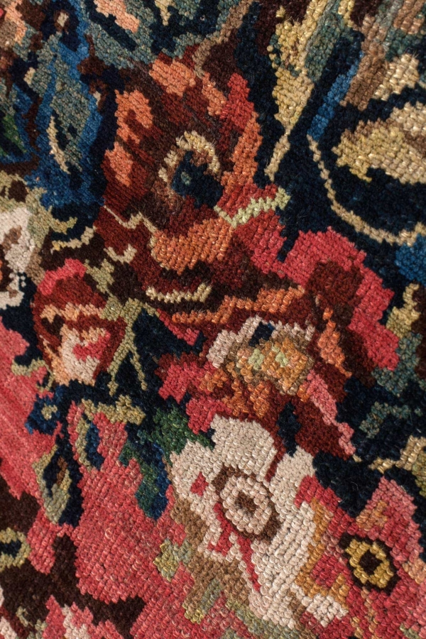 Very Fine Gol Farangi - Bakhtiari Rug at Essie Carpets, Mayfair London