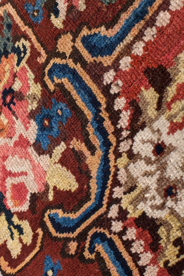 Very Fine Gol Farangi - Bakhtiari Rug at Essie Carpets, Mayfair London