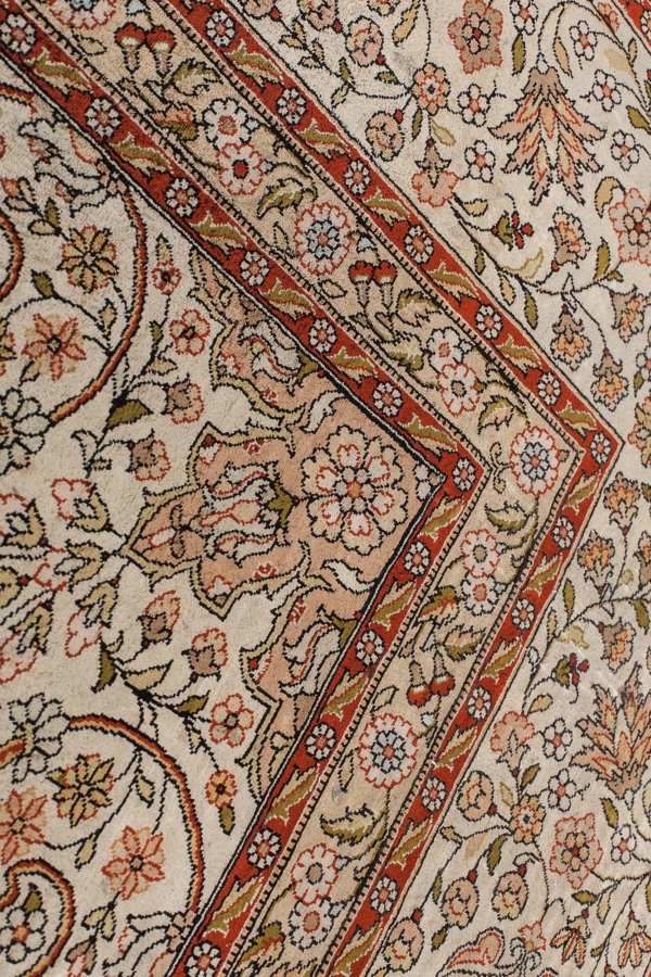 Ver Fine Turkish Hereke Rug at Essie Carpets, Mayfair London