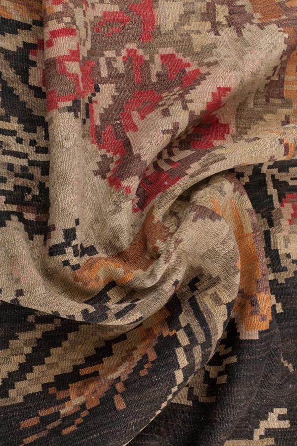 Bessa Arabian Gol Farangi Kilim Kilim at Essie Carpets, Mayfair London