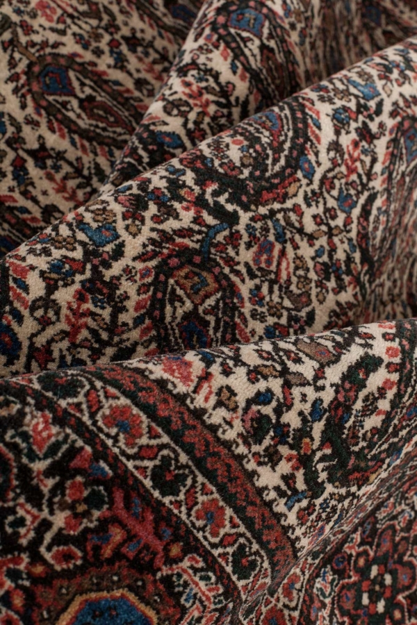 Saruk  Rug at Essie Carpets, Mayfair London