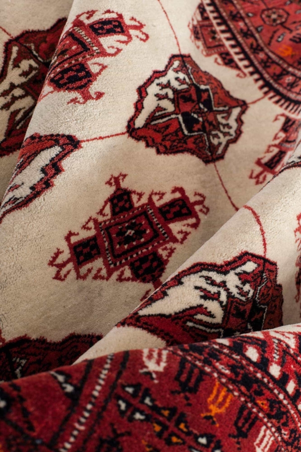 Persian Bukhara Rug at Essie Carpets, Mayfair London