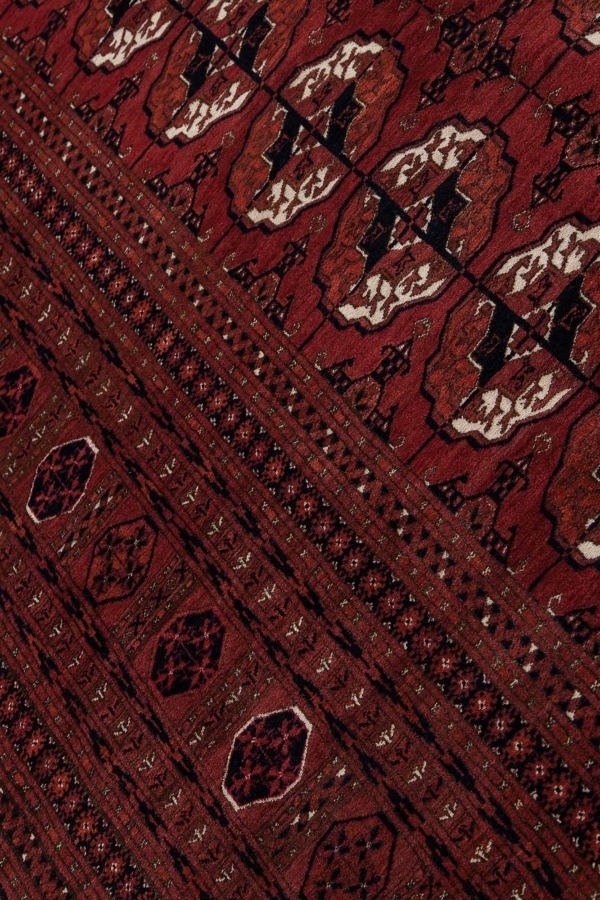 Fine Tekke Turkmen Bukhara Carpet at Essie Carpets, Mayfair London
