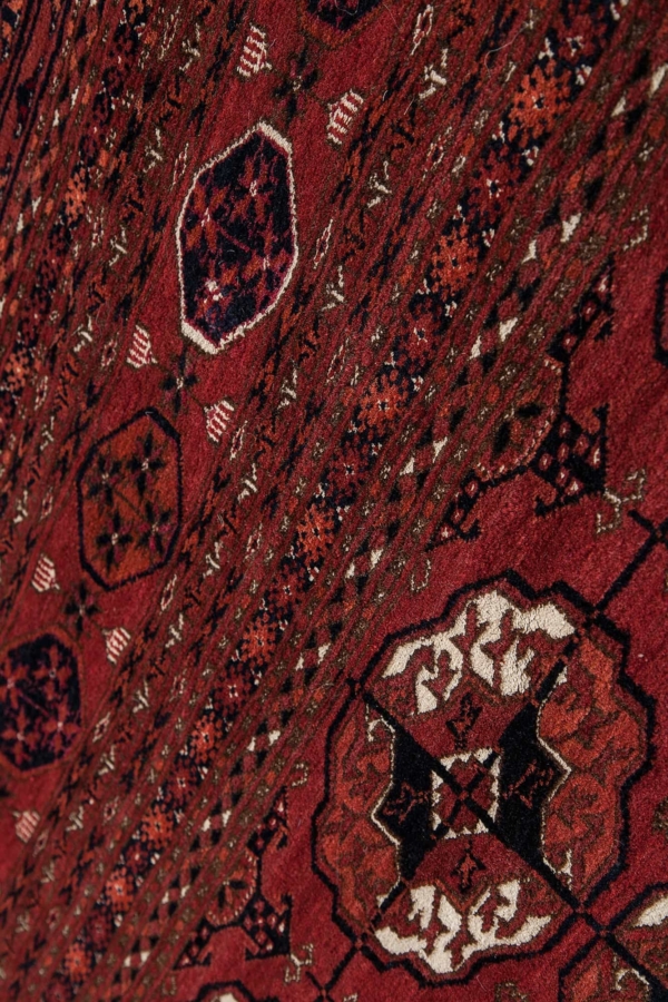 Fine Tekke Turkmen Bukhara Carpet at Essie Carpets, Mayfair London