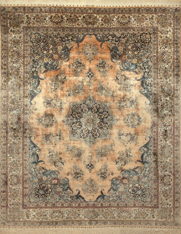 Fine Pure Silk Hereke Signed Carpet Handwoven in Turkey - Central Medallion - Approx 3.5x3m (11x9ft) Light complexion