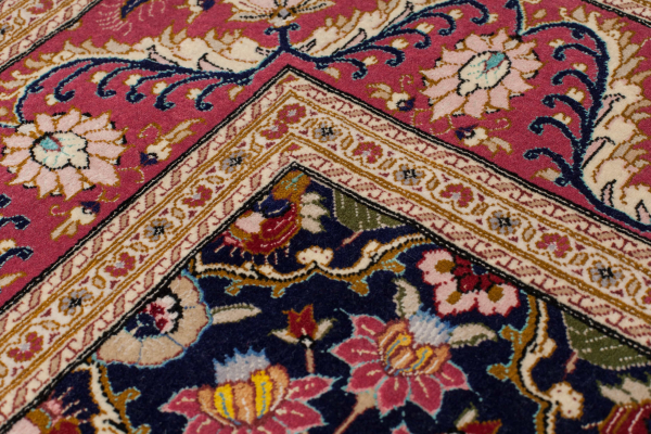 Persian Tabriz Allover Rug - Silk and Wool