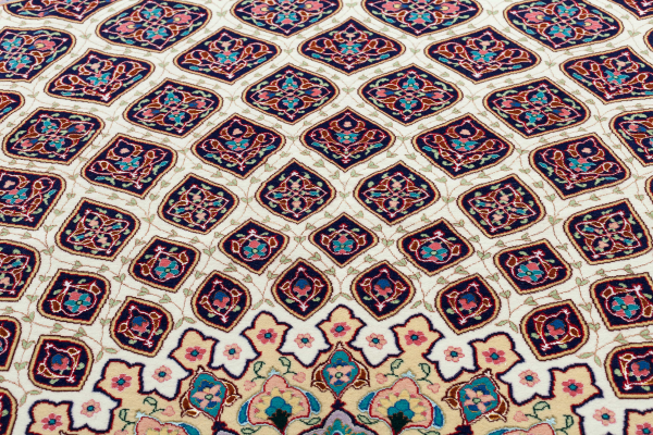 Persian Tabriz Square Carpet - Fine Silk and Wool
