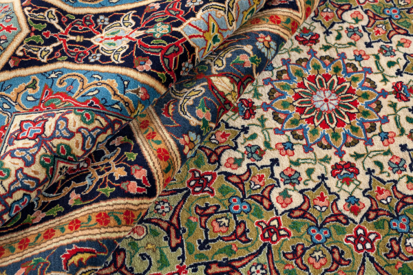 Persian Tabriz Carpet - Fine Wool
