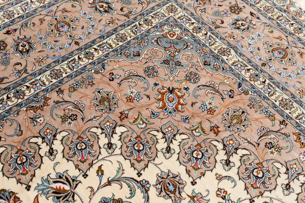 Fine Signed Persian Kashan Carpet - Medallion Design - Pure Silk