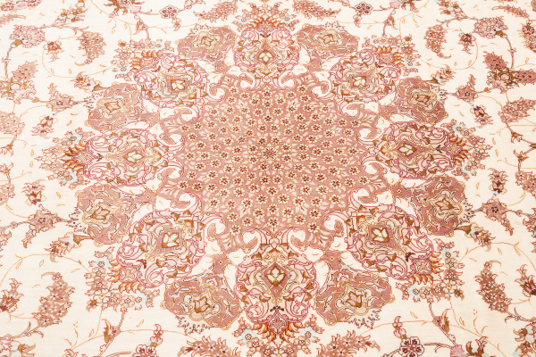 Signed Persian Qum Carpet - Handmade - Pure Silk - Central Medallion