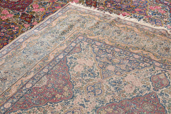 Fine Persian Kerman Large Carpet - Oversize - Wool - Approx 5x3.5m (16x11ft) - Allover design - Neutral colour complexion balance of red, white and pink