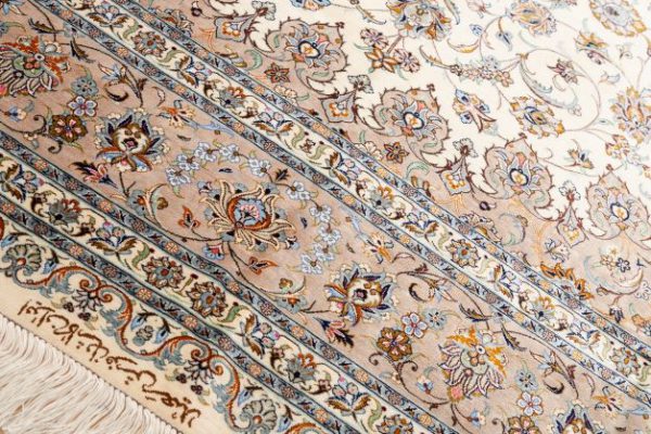 Superb Fine Kashan Carpet