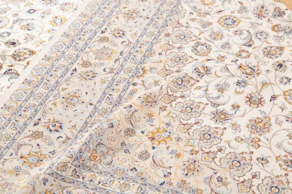 Superb Fine Kashan Carpet