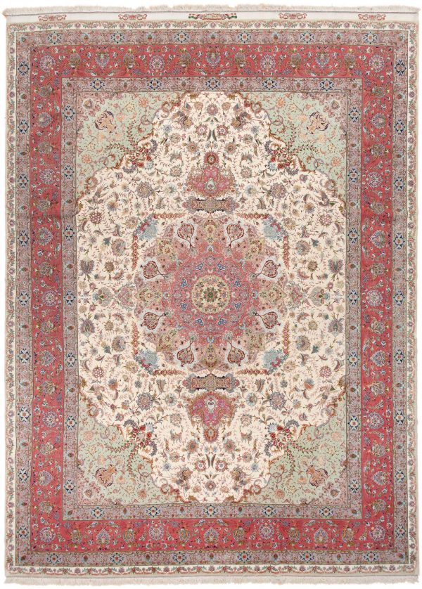 Fine and elegant Tabriz carpet-Signed
