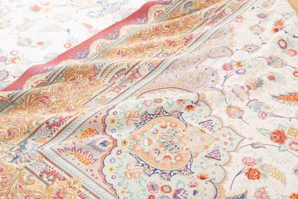 Delightful Majestic Qum silk carpet