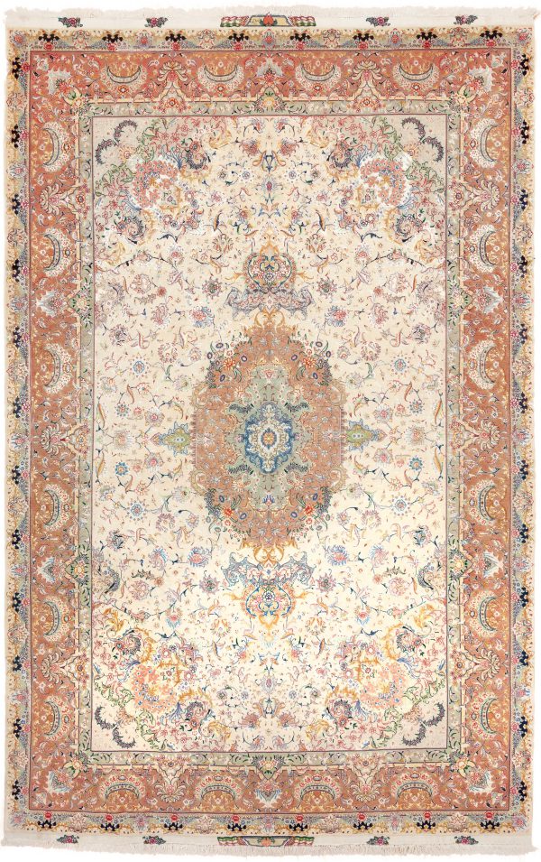 Exquisite Very Fine Tabriz Carpet