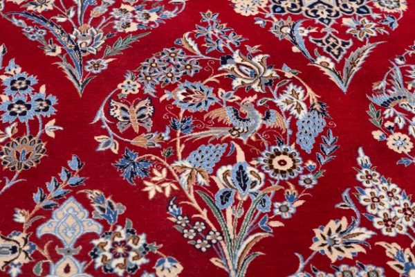 Fine Elegant Persian Nain carpet